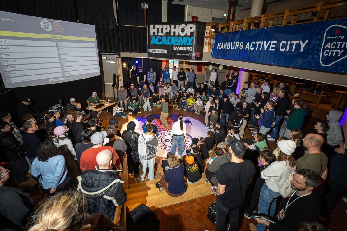 Foto von B-Girl Melina (15), Breakerin in der deutschen Nationalmannschaft.